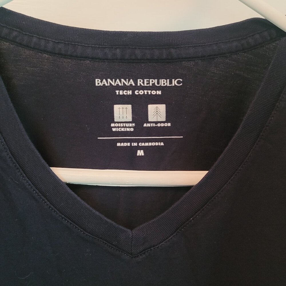 Banana Republic Tech Tee (2)